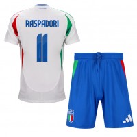 Italien Giacomo Raspadori #11 Bortatröja Barn EM 2024 Kortärmad (+ Korta byxor)